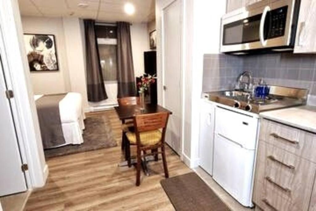 Cozy Sweet Studio #3. Ten Min To D.T Ottawa Gatineau Exterior photo